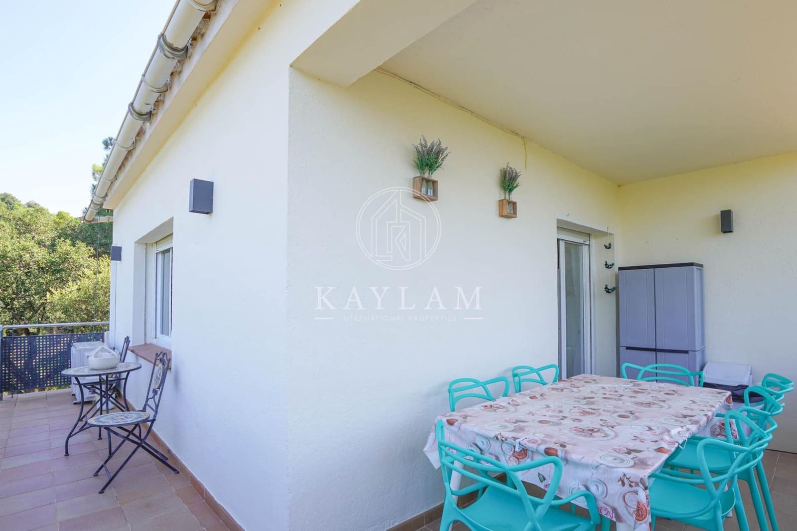 5 bedroom Villa for sale in Lloret de Mar with pool garage - € 399,500 (Ref: 9153898)