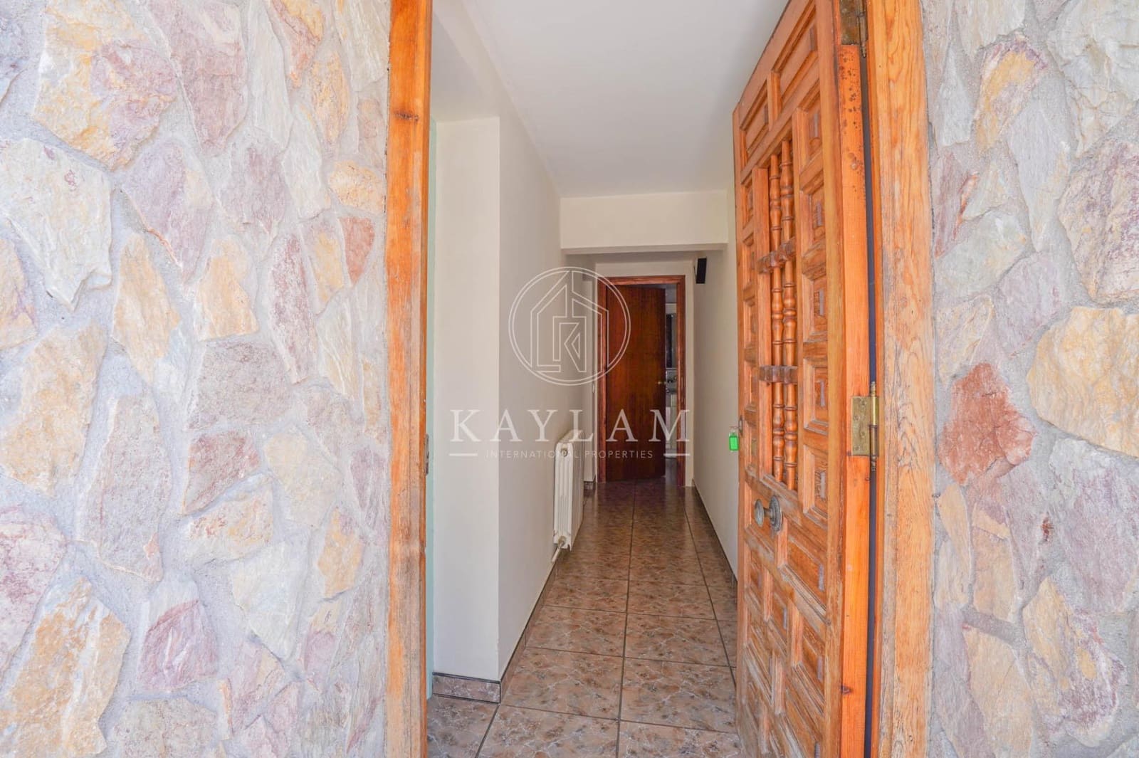 5 bedroom Villa for sale in Lloret de Mar with pool garage - € 399,500 (Ref: 9153898)