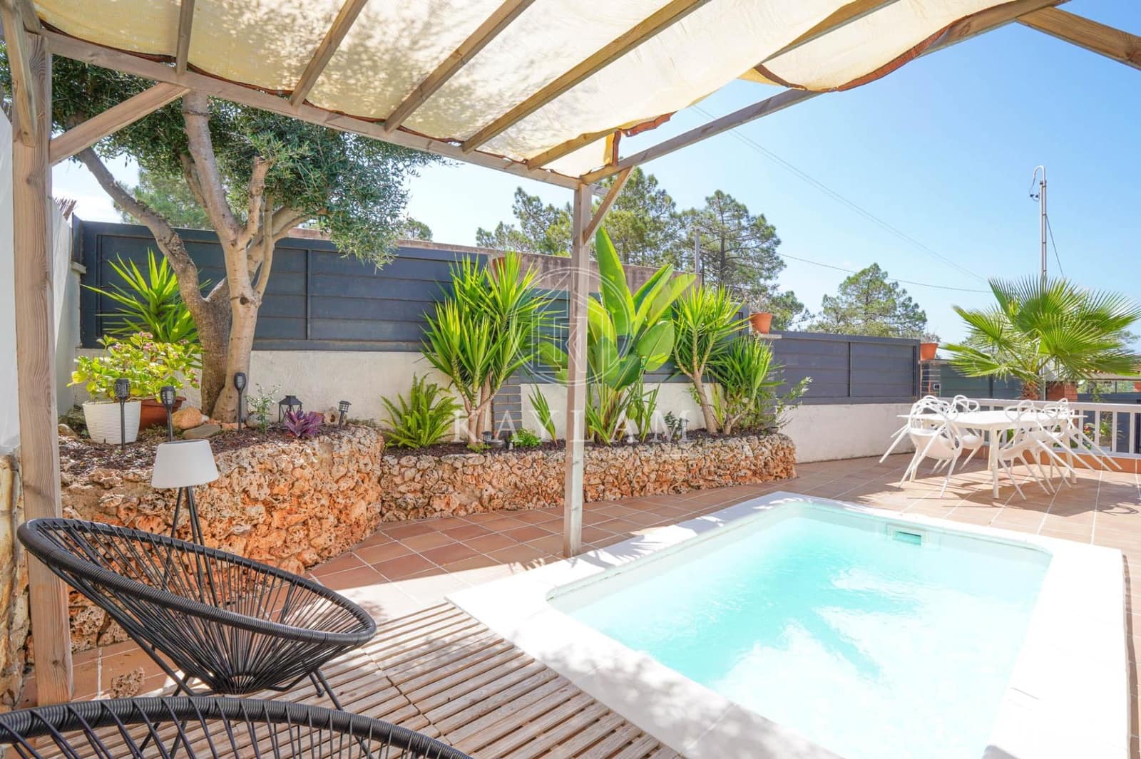 5 bedroom Villa for sale in Lloret de Mar with pool garage - € 399,500 (Ref: 9153898)