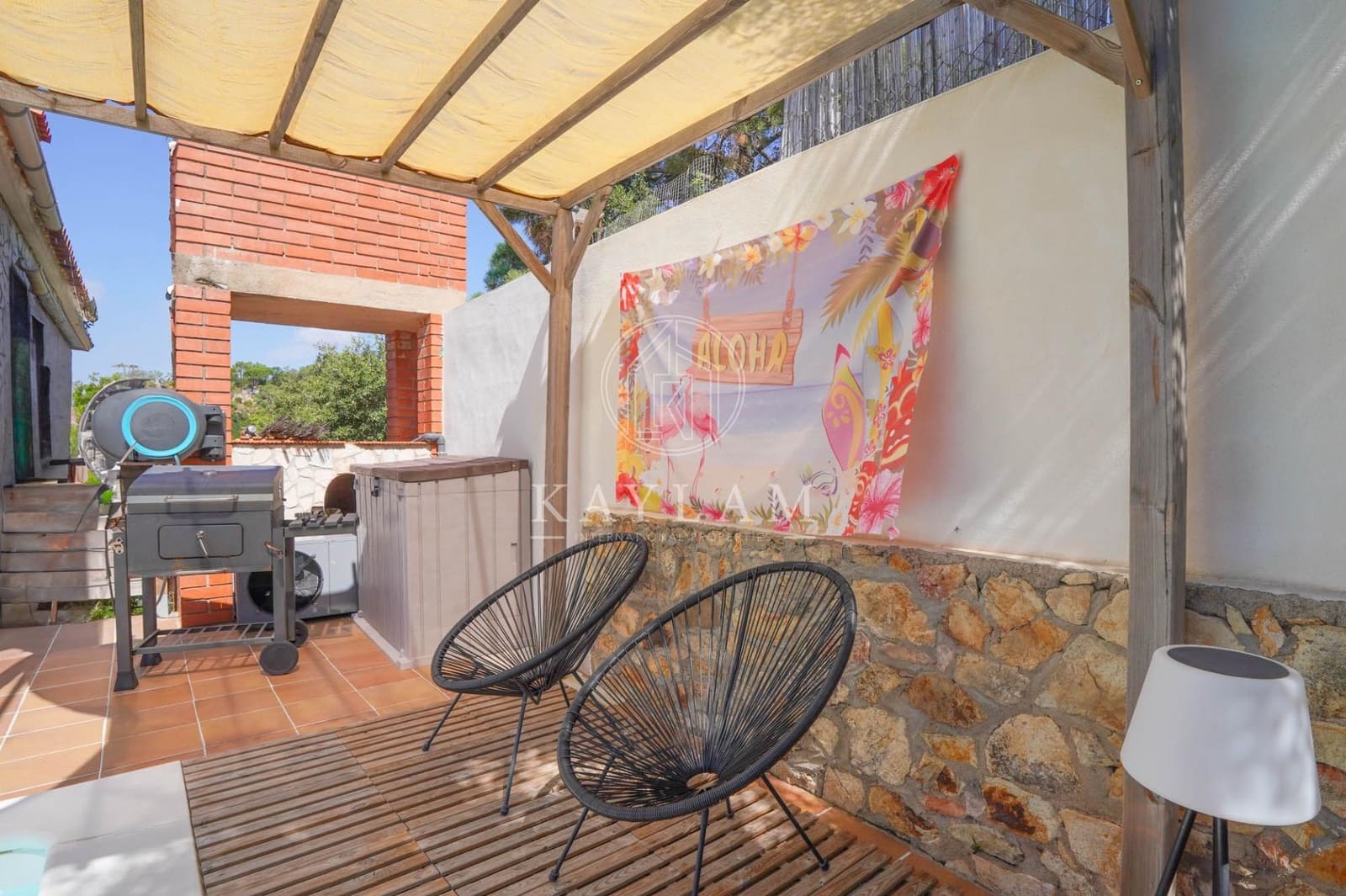5 bedroom Villa for sale in Lloret de Mar with pool garage - € 399,500 (Ref: 9153898)
