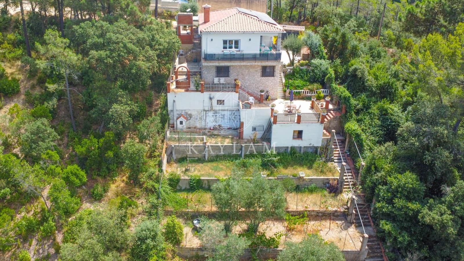 5 bedroom Villa for sale in Lloret de Mar with pool garage - € 399,500 (Ref: 9153898)