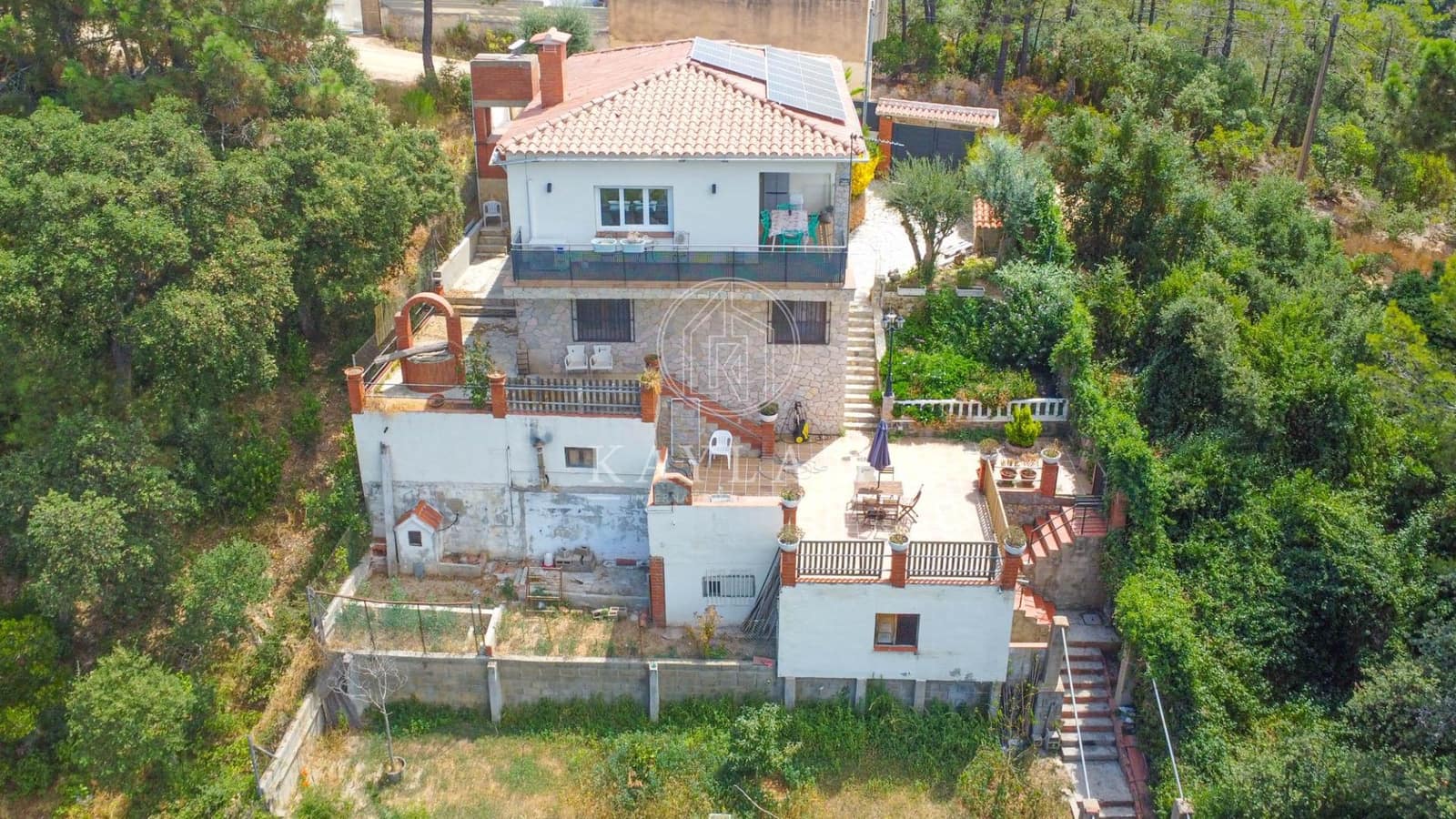 5 bedroom Villa for sale in Lloret de Mar with pool garage - € 399,500 (Ref: 9153898)