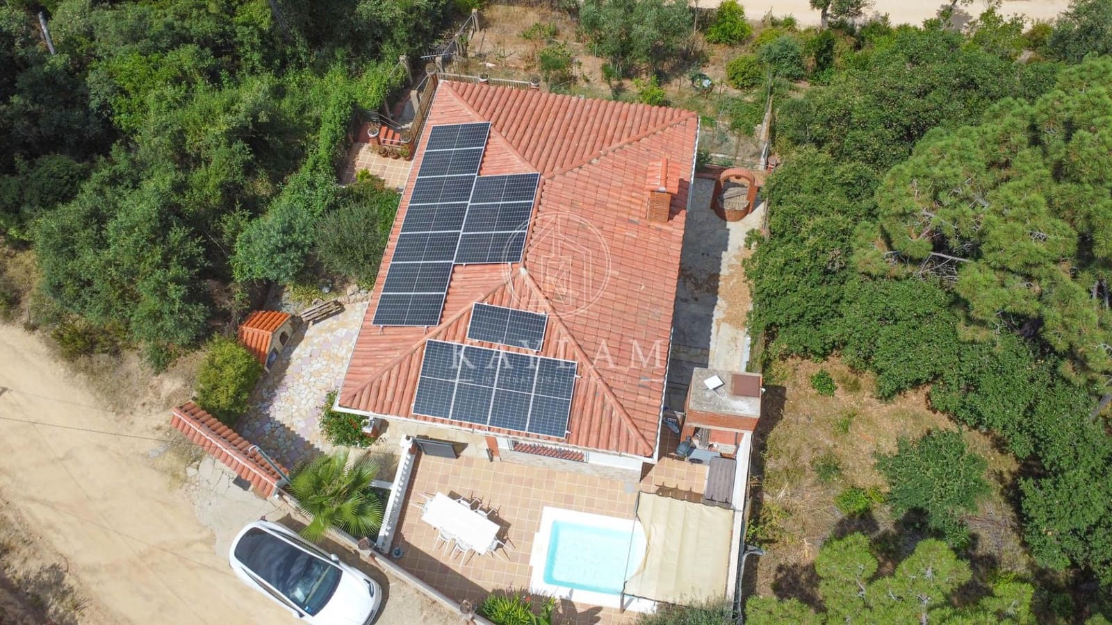 5 bedroom Villa for sale in Lloret de Mar with pool garage - € 399,500 (Ref: 9153898)