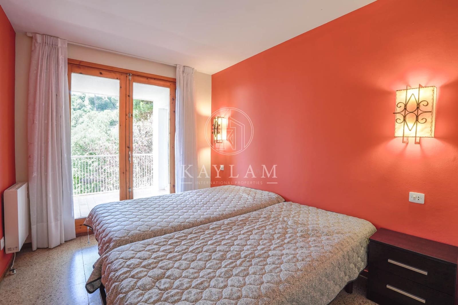 8 chambre Villa/Maison à vendre à Tossa de Mar avec piscine garage - 750 000 € (Ref: 9159436)
