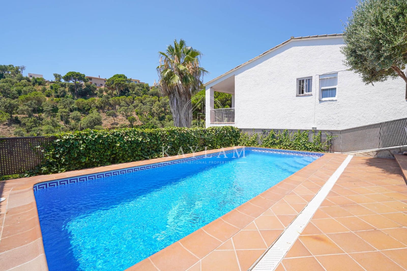 8 chambre Villa/Maison à vendre à Tossa de Mar avec piscine garage - 750 000 € (Ref: 9159436)