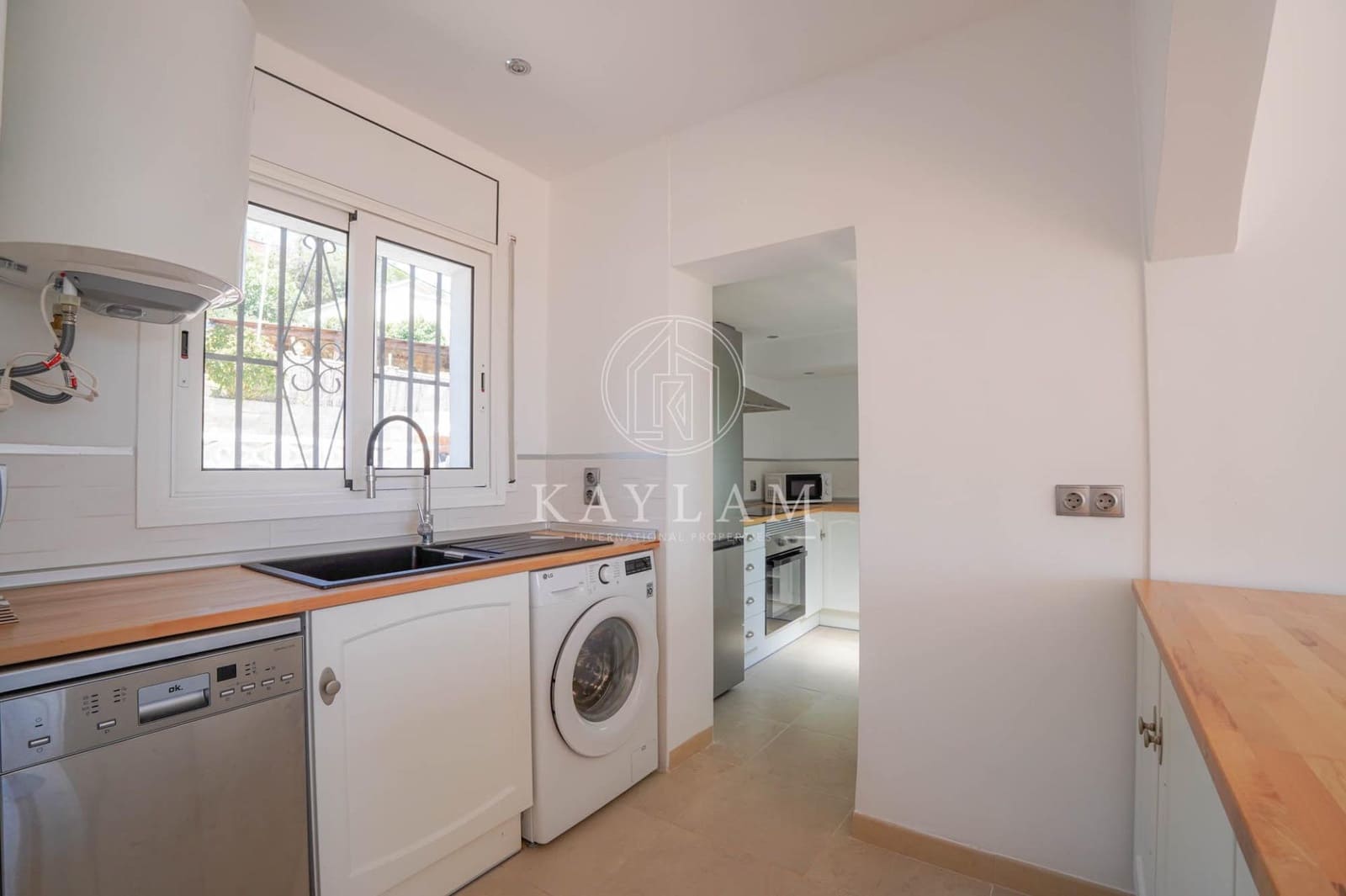 5 slaapkamer Villa te koop in Lloret de Mar - € 289.000 (Ref: 9163707)