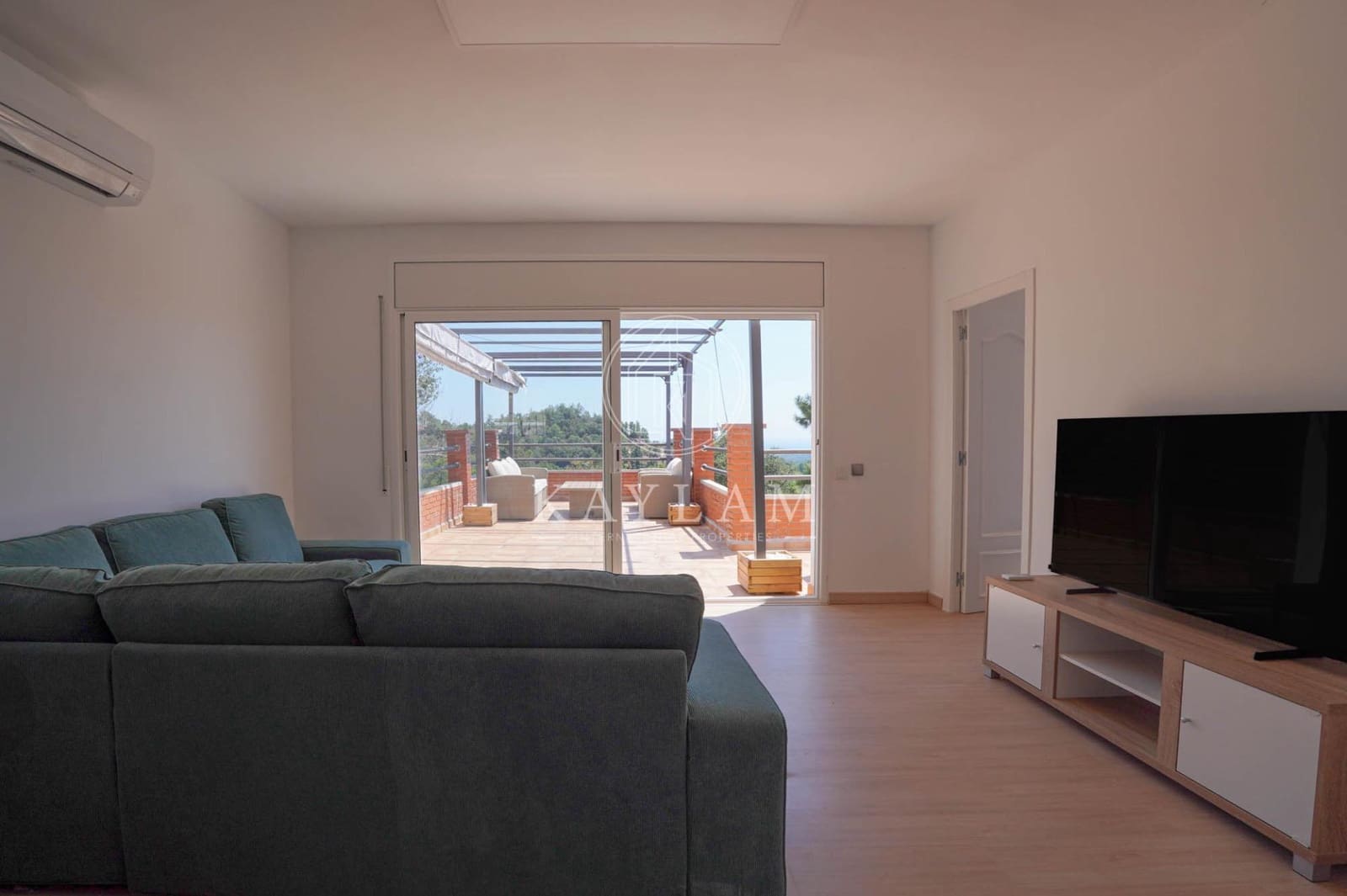 5 slaapkamer Villa te koop in Lloret de Mar - € 289.000 (Ref: 9163707)