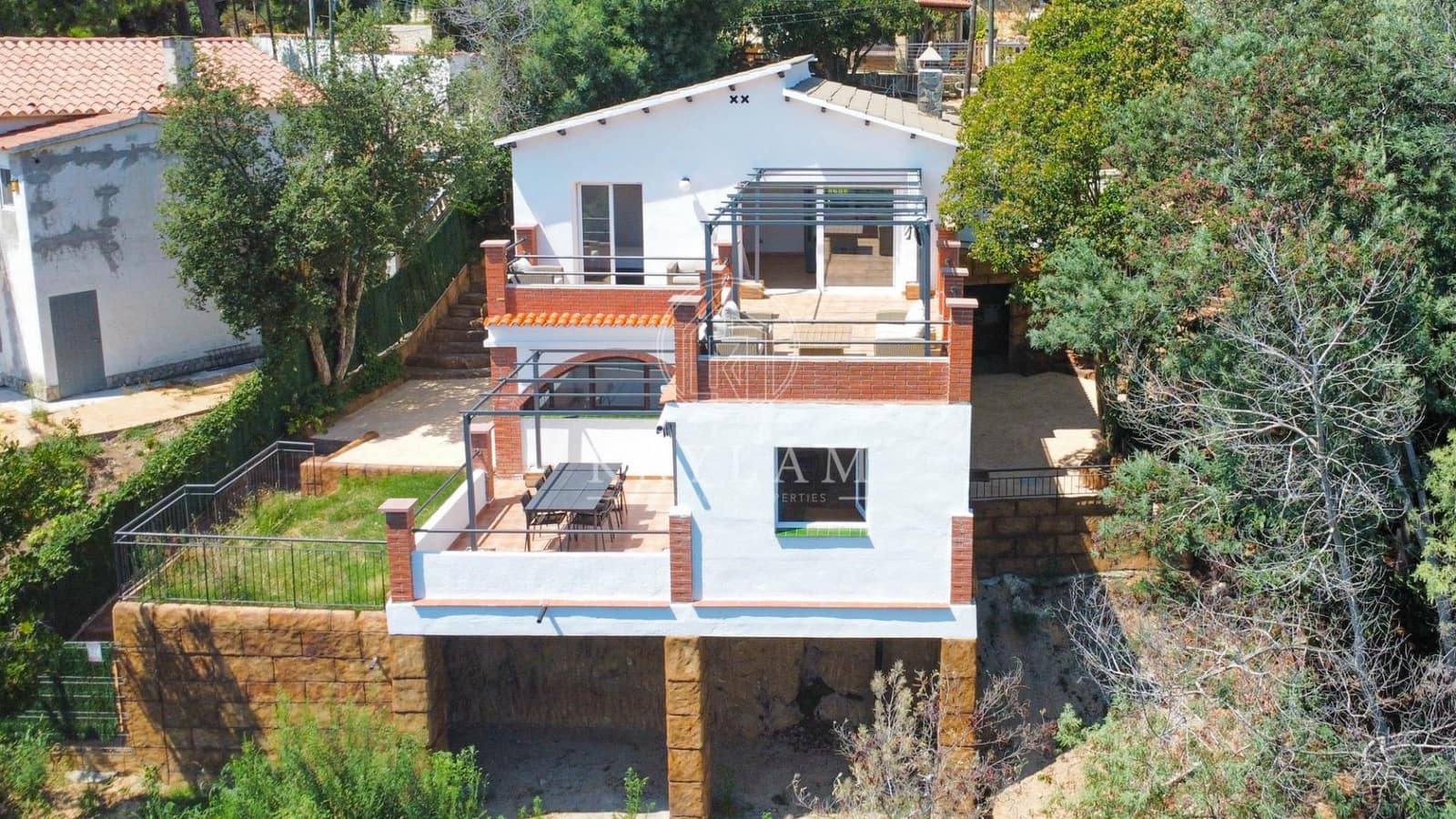 5 slaapkamer Villa te koop in Lloret de Mar - € 289.000 (Ref: 9163707)