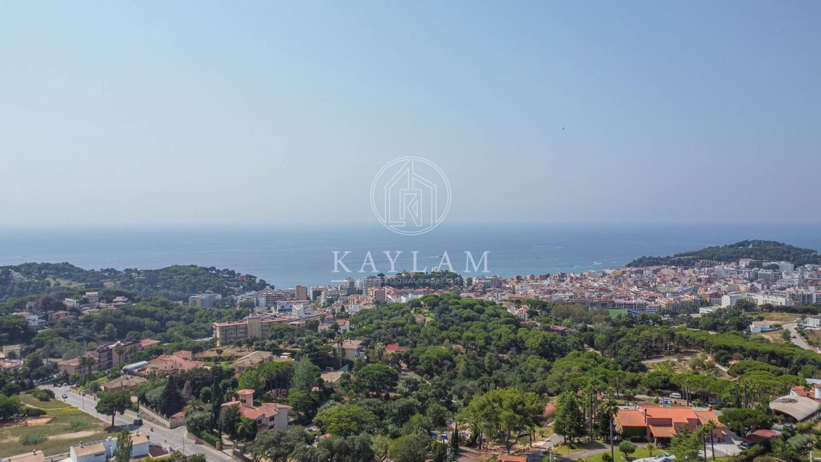 4 slaapkamer Villa te koop in Lloret de Mar met zwembad garage - € 1.350.000 (Ref: 9165760)