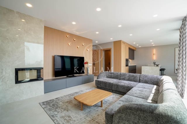 4 slaapkamer Villa te koop in Lloret de Mar met zwembad garage - € 1.350.000 (Ref: 9165760)