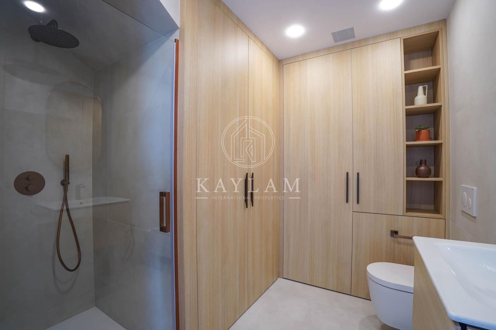 4 slaapkamer Villa te koop in Lloret de Mar met zwembad garage - € 1.350.000 (Ref: 9165760)