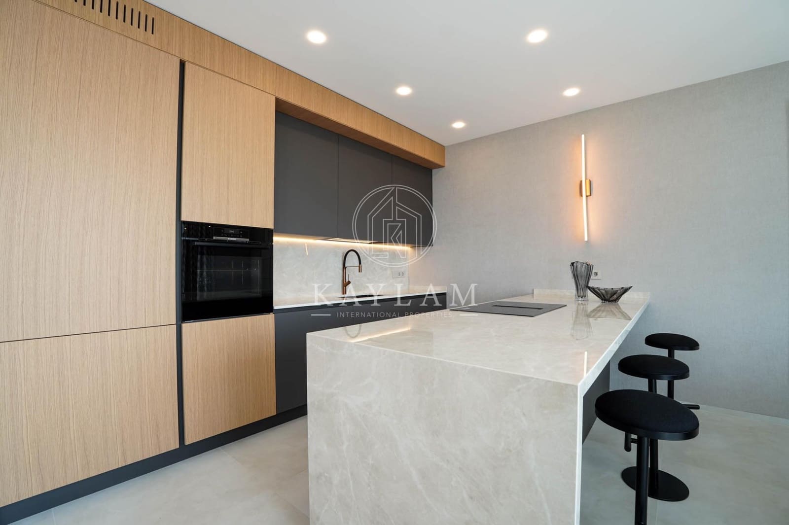 4 slaapkamer Villa te koop in Lloret de Mar met zwembad garage - € 1.350.000 (Ref: 9165760)