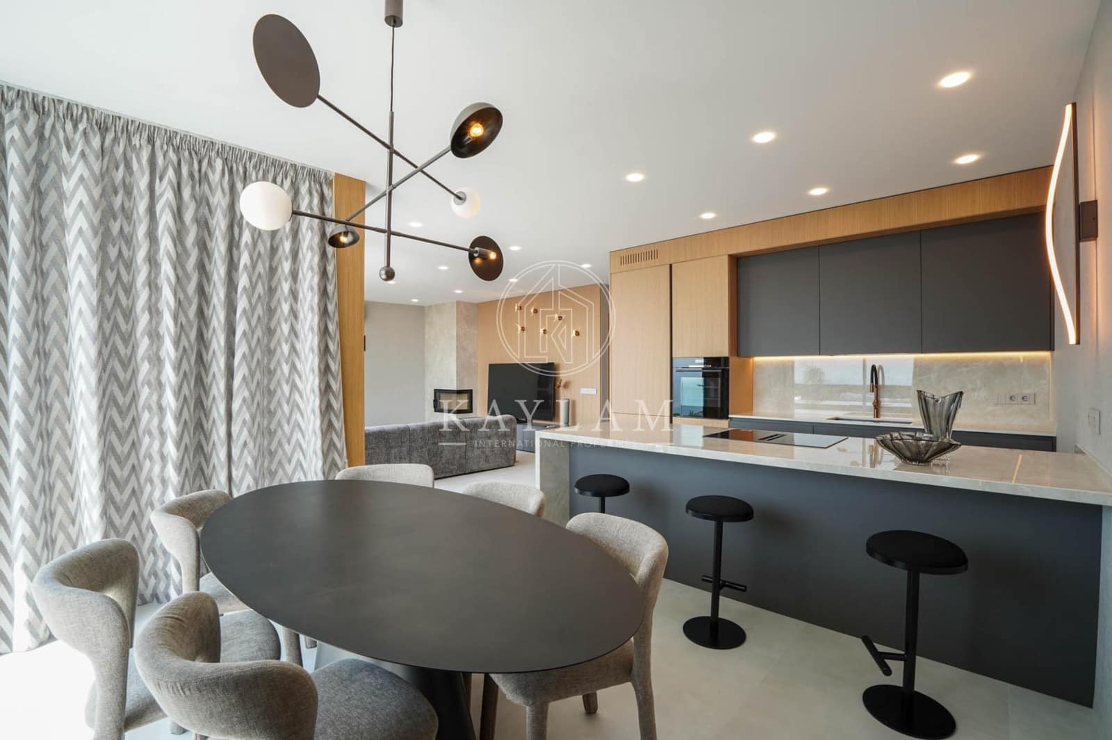 4 slaapkamer Villa te koop in Lloret de Mar met zwembad garage - € 1.350.000 (Ref: 9165760)