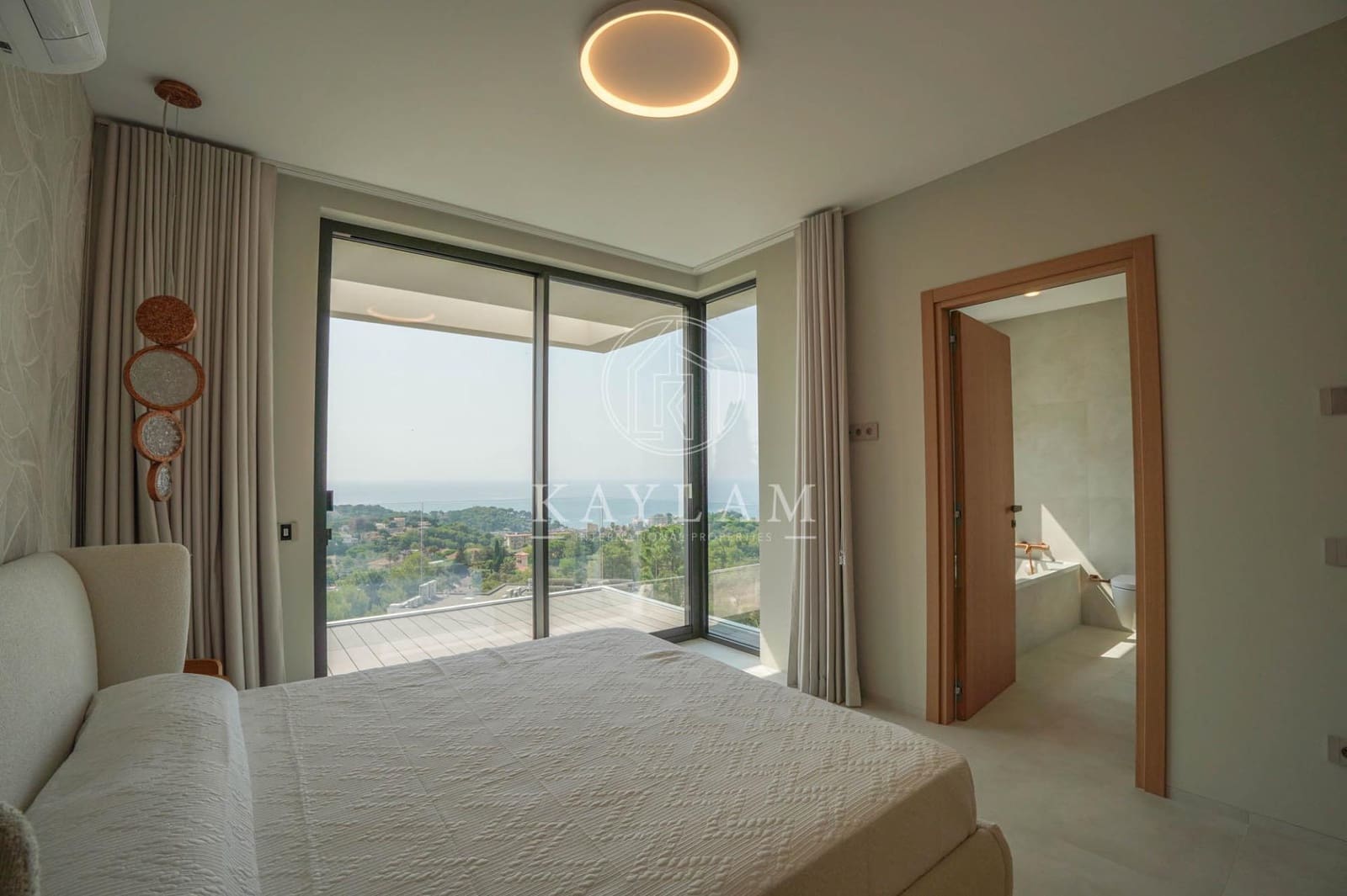 4 slaapkamer Villa te koop in Lloret de Mar met zwembad garage - € 1.350.000 (Ref: 9165760)