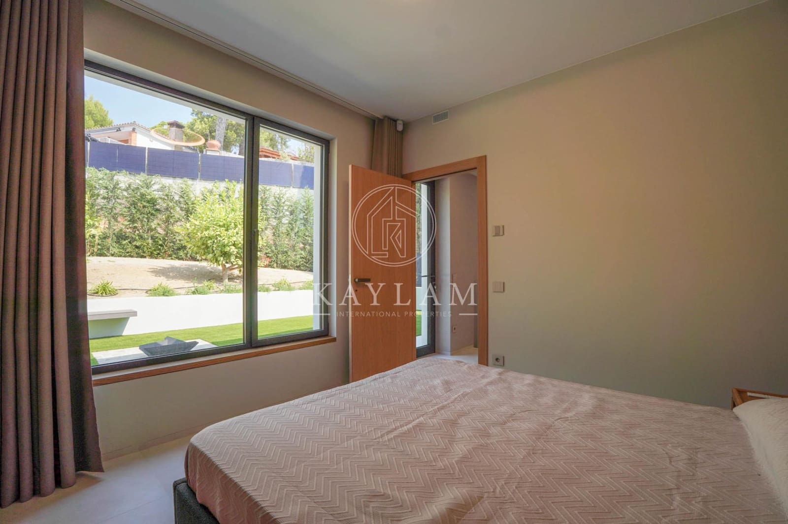 4 slaapkamer Villa te koop in Lloret de Mar met zwembad garage - € 1.350.000 (Ref: 9165760)