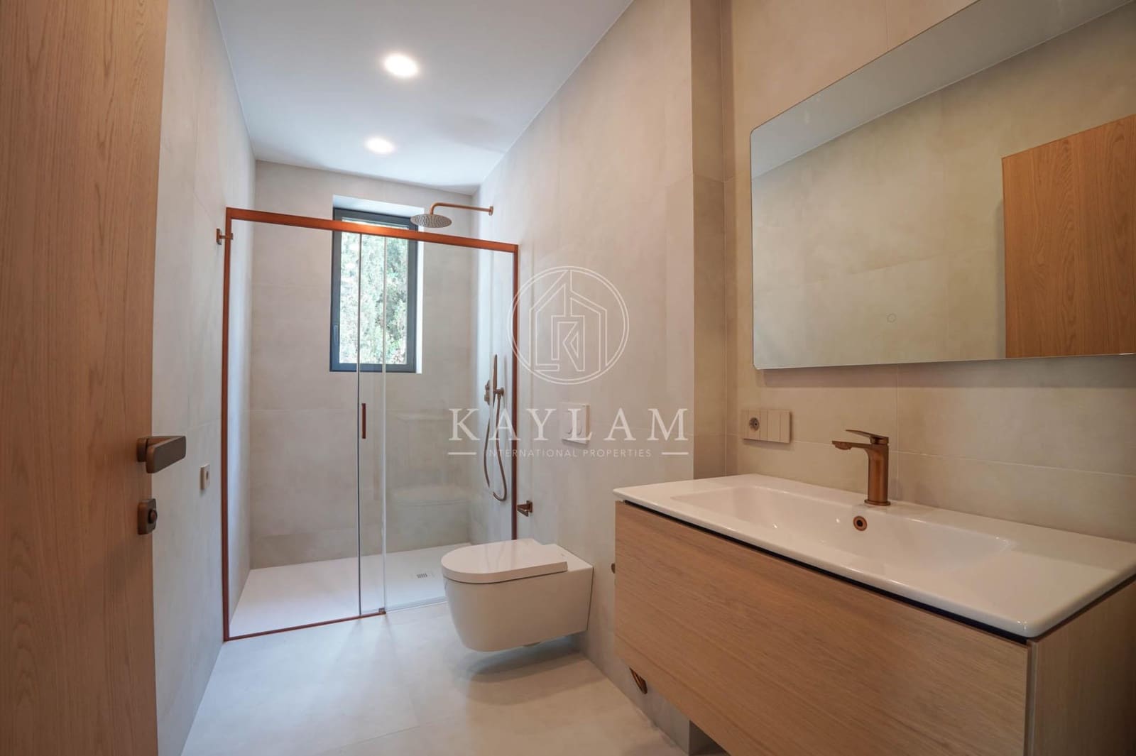 4 slaapkamer Villa te koop in Lloret de Mar met zwembad garage - € 1.350.000 (Ref: 9165760)