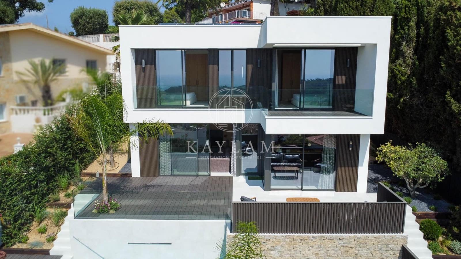 4 slaapkamer Villa te koop in Lloret de Mar met zwembad garage - € 1.350.000 (Ref: 9165760)