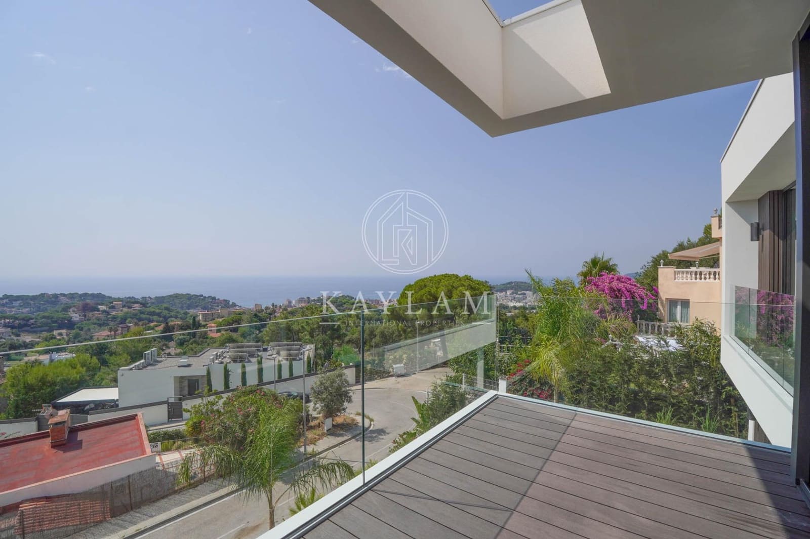 4 slaapkamer Villa te koop in Lloret de Mar met zwembad garage - € 1.350.000 (Ref: 9165760)