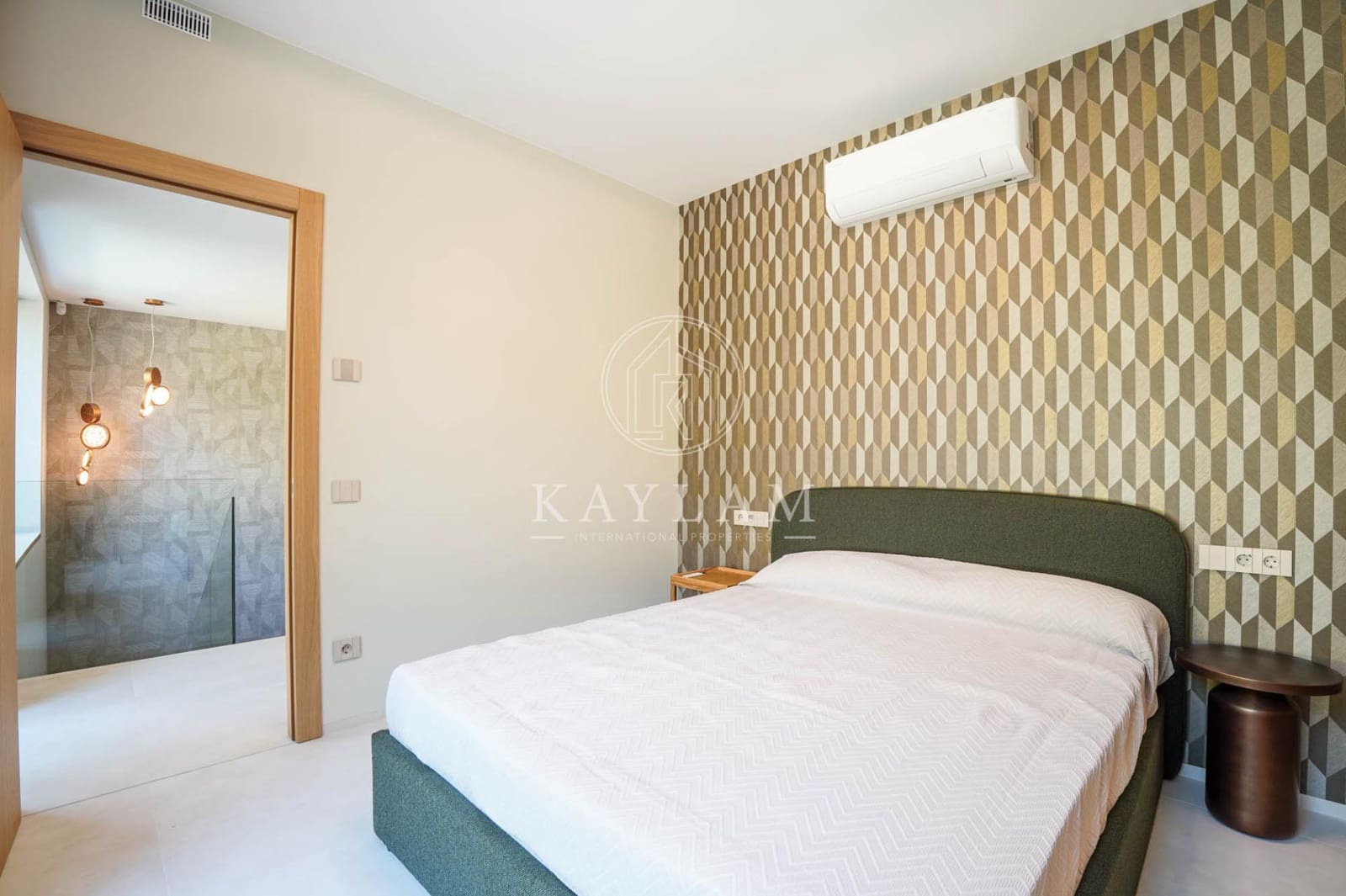 4 slaapkamer Villa te koop in Lloret de Mar met zwembad garage - € 1.350.000 (Ref: 9165760)
