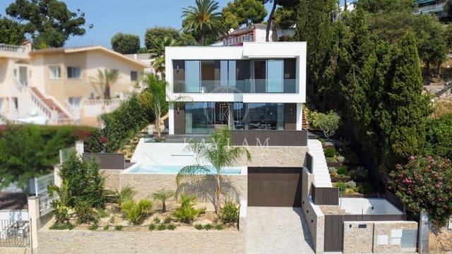 4 slaapkamer Villa te koop in Lloret de Mar met zwembad garage - € 1.350.000 (Ref: 9165760)