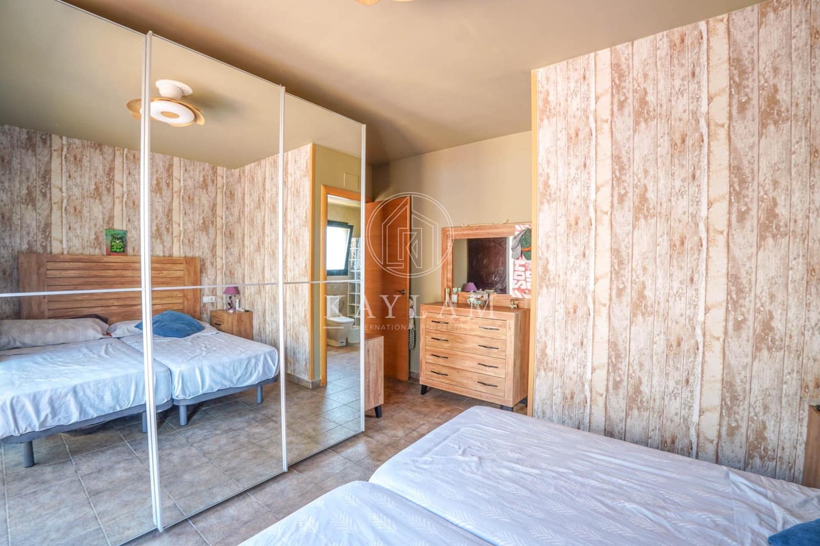 3 Zimmer Villa zu verkaufen in Lloret de Mar mit Pool Garage - 280.000 € (Ref: 9165761)