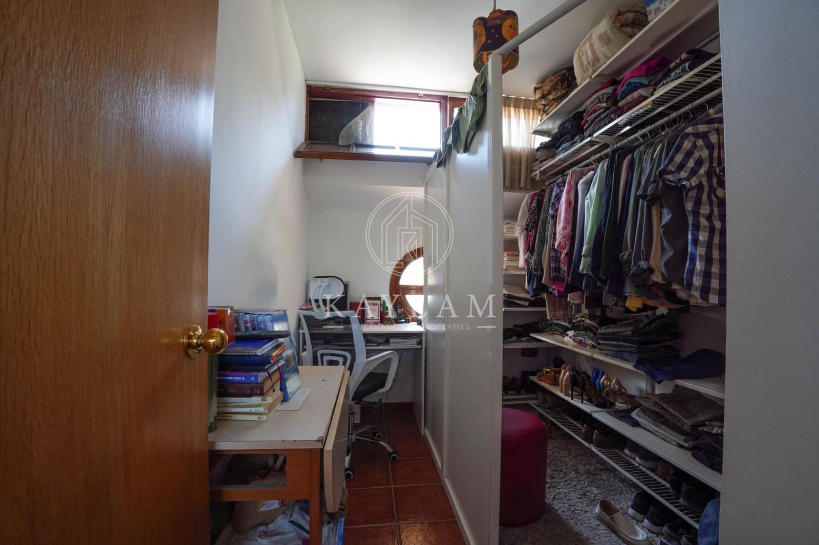 4 bedroom Villa for sale in Lloret de Mar with pool - € 299,000 (Ref: 9169520)