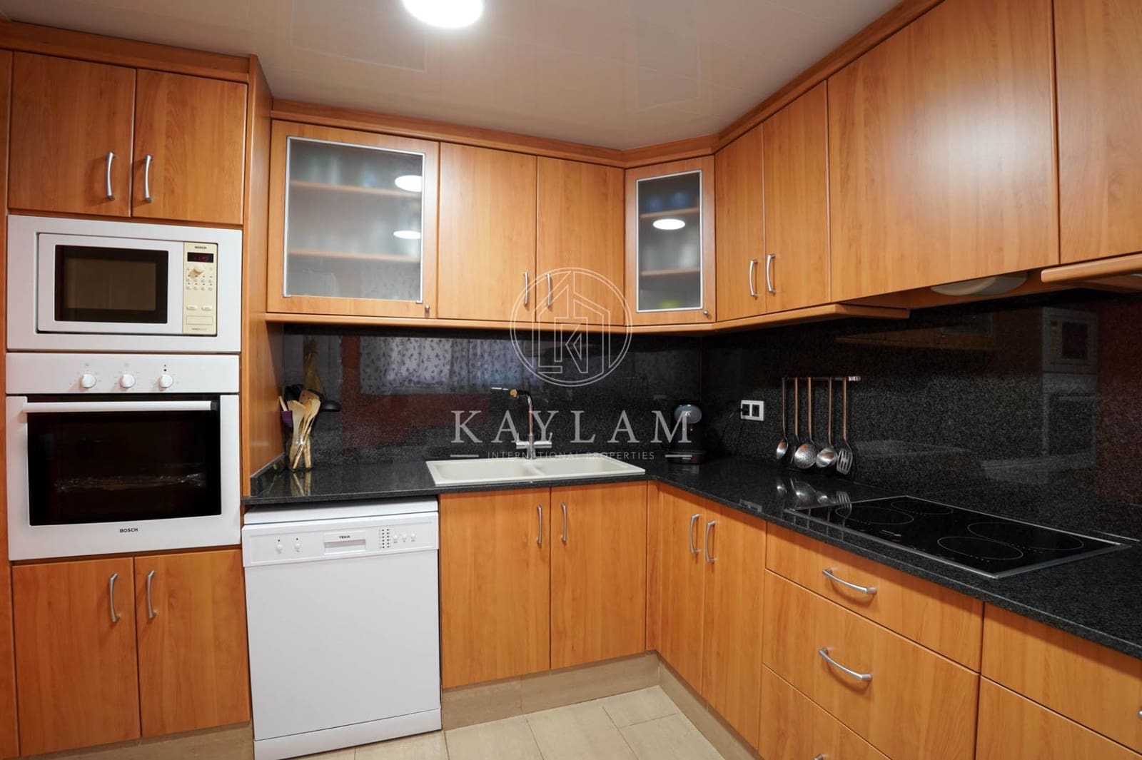 6 chambre Villa/Maison à vendre à Lloret de Mar avec piscine garage - 755 000 € (Ref: 9171403)