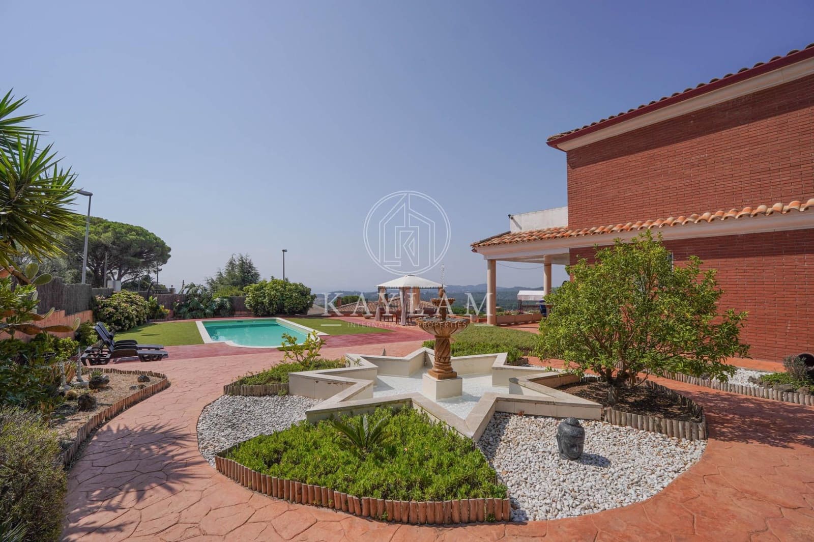 6 chambre Villa/Maison à vendre à Lloret de Mar avec piscine garage - 755 000 € (Ref: 9171403)