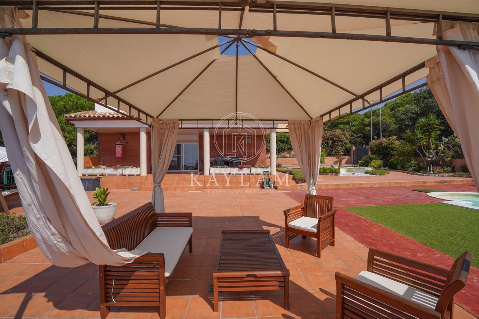 6 chambre Villa/Maison à vendre à Lloret de Mar avec piscine garage - 755 000 € (Ref: 9171403)