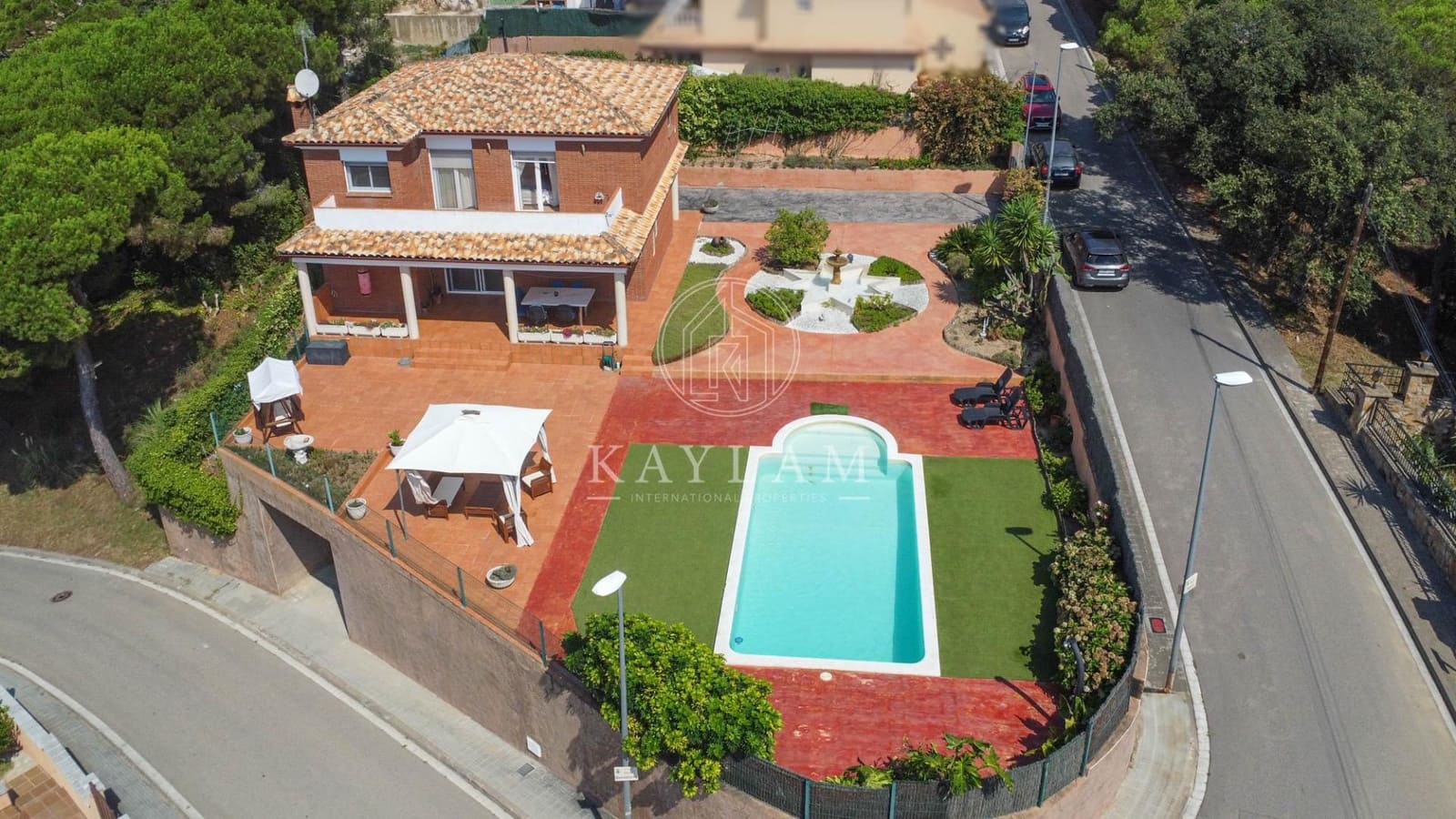 6 chambre Villa/Maison à vendre à Lloret de Mar avec piscine garage - 755 000 € (Ref: 9171403)