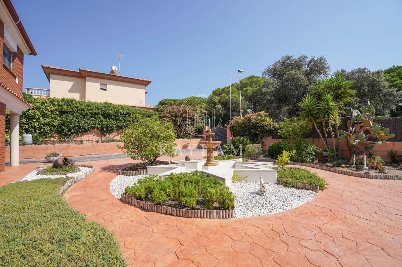 6 chambre Villa/Maison à vendre à Lloret de Mar avec piscine garage - 755 000 € (Ref: 9171403)