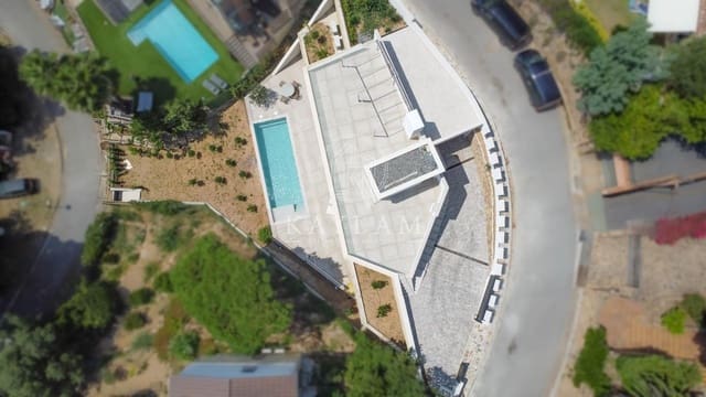 4 bedroom Villa for sale in Tossa de Mar with pool garage - € 1,975,000 (Ref: 9183655)