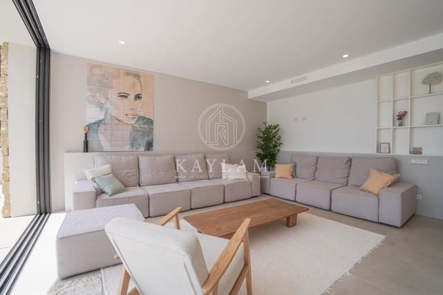Chalet de 4 habitaciones en Tossa de Mar en venta con piscina garaje - 1.975.000 € (Ref: 9183655)