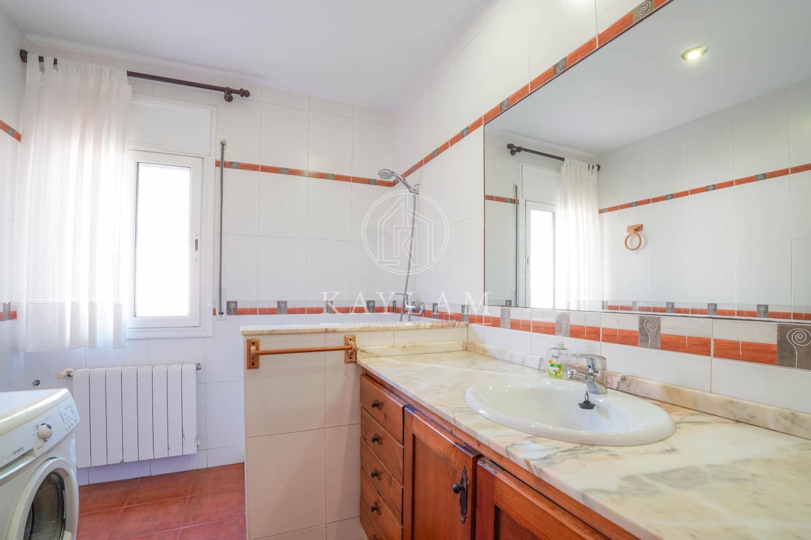 6 soverom Villa til salgs i Lloret de Mar med svømmebasseng - € 530 000 (Ref: 9385614)