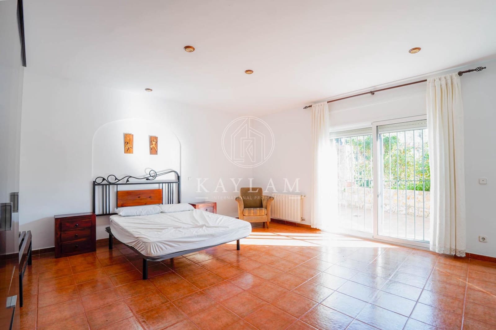 6 soverom Villa til salgs i Lloret de Mar med svømmebasseng - € 530 000 (Ref: 9385614)