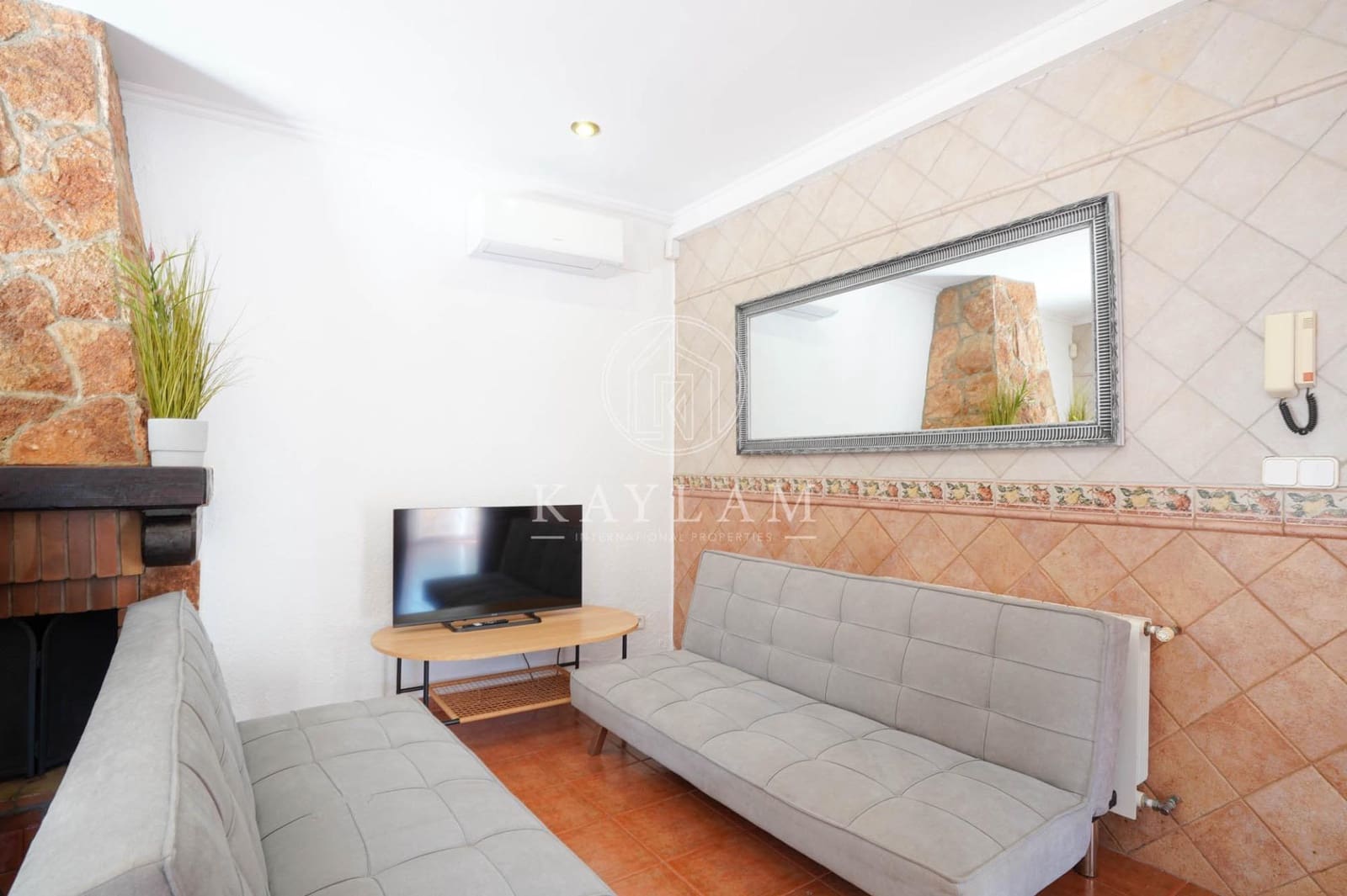 6 soverom Villa til salgs i Lloret de Mar med svømmebasseng - € 530 000 (Ref: 9385614)