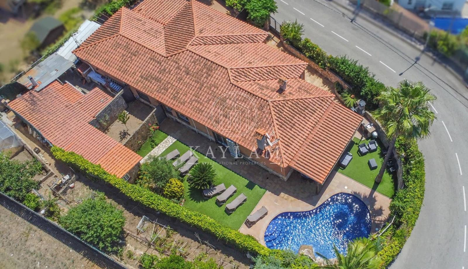 6 soverom Villa til salgs i Lloret de Mar med svømmebasseng - € 530 000 (Ref: 9385614)