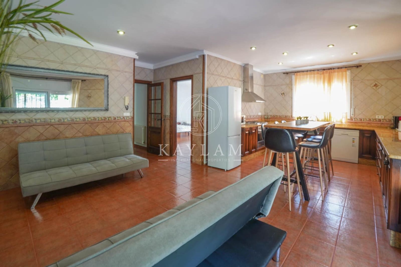 6 soverom Villa til salgs i Lloret de Mar med svømmebasseng - € 530 000 (Ref: 9385614)