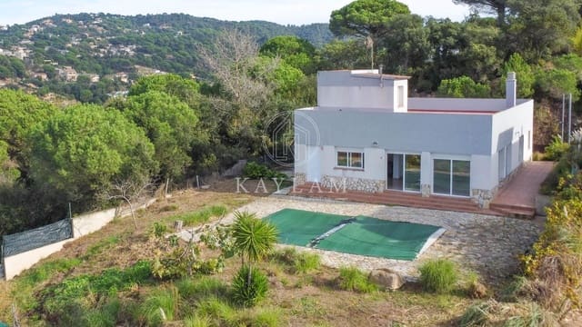 4 camera da letto Villa in vendita in Lloret de Mar con piscina - 399.000 € (Rif: 9387914)