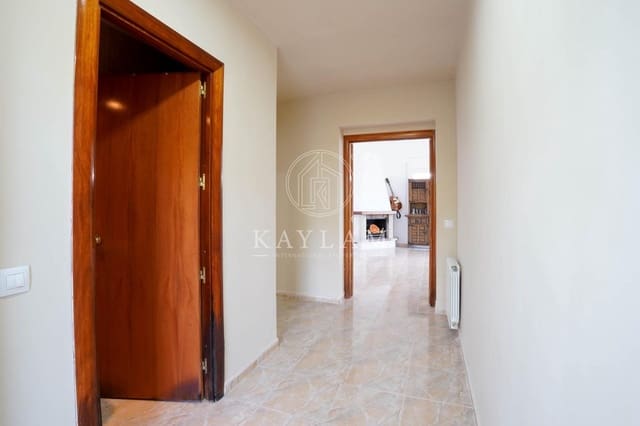 4 camera da letto Villa in vendita in Lloret de Mar con piscina - 399.000 € (Rif: 9387914)