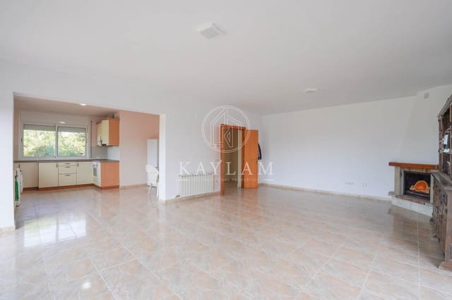 4 camera da letto Villa in vendita in Lloret de Mar con piscina - 399.000 € (Rif: 9387914)