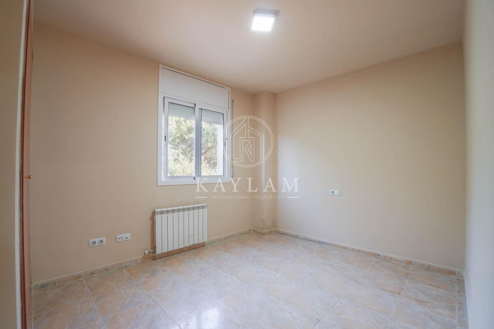 4 bedroom Villa for sale in Lloret de Mar with pool - € 399,000 (Ref: 9387914)