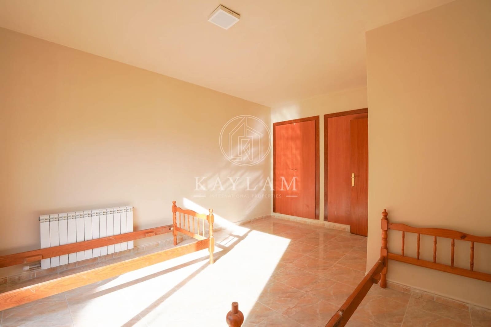 4 bedroom Villa for sale in Lloret de Mar with pool - € 399,000 (Ref: 9387914)