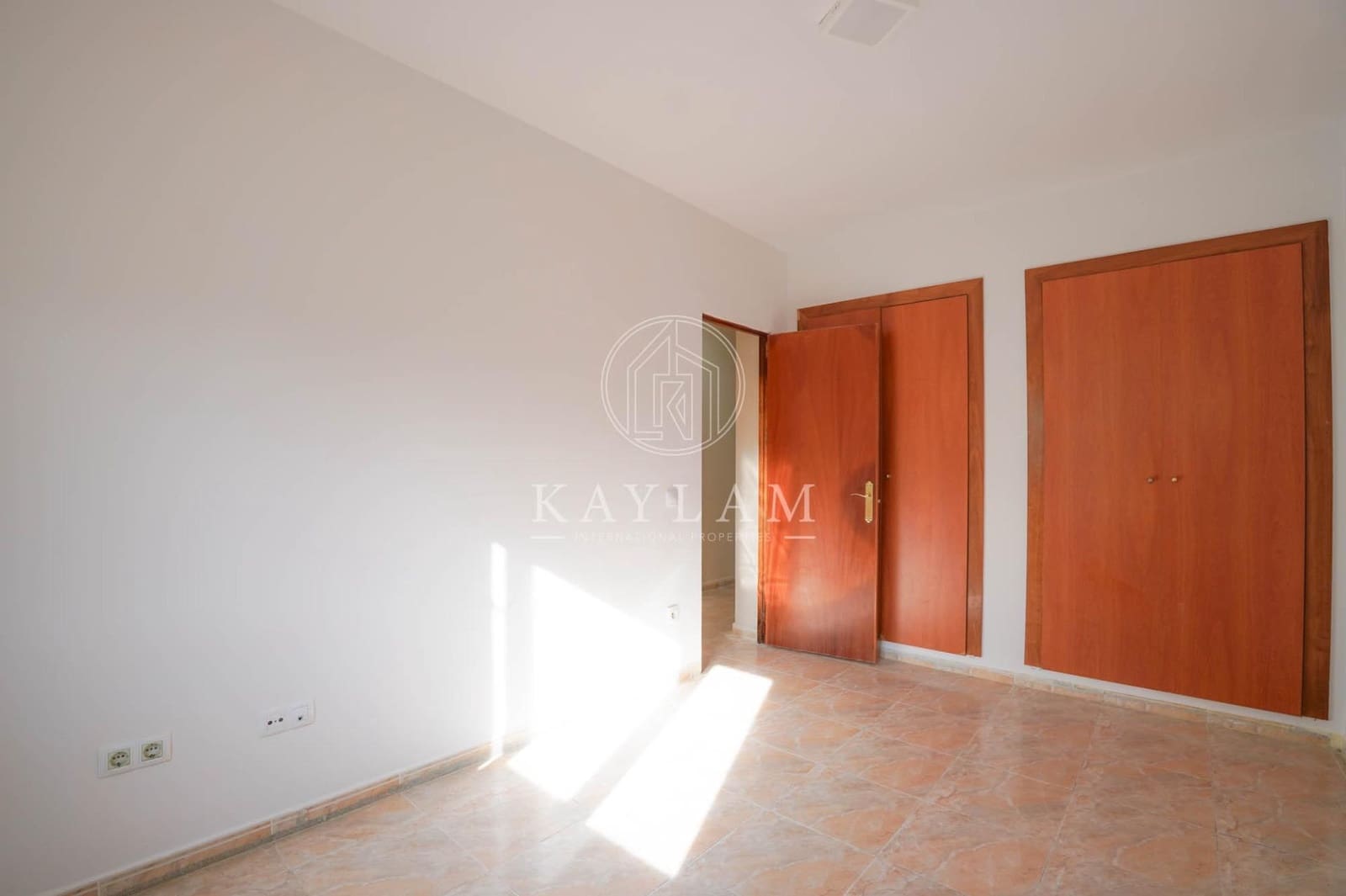 4 bedroom Villa for sale in Lloret de Mar with pool - € 399,000 (Ref: 9387914)