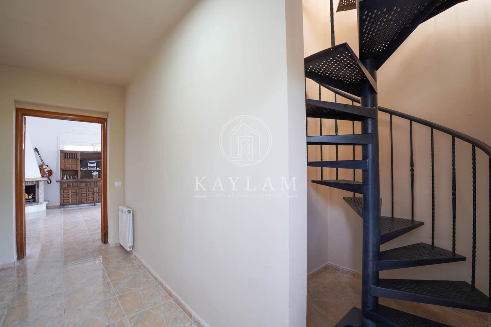 4 bedroom Villa for sale in Lloret de Mar with pool - € 399,000 (Ref: 9387914)