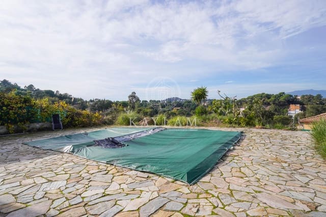 4 camera da letto Villa in vendita in Lloret de Mar con piscina - 399.000 € (Rif: 9387914)