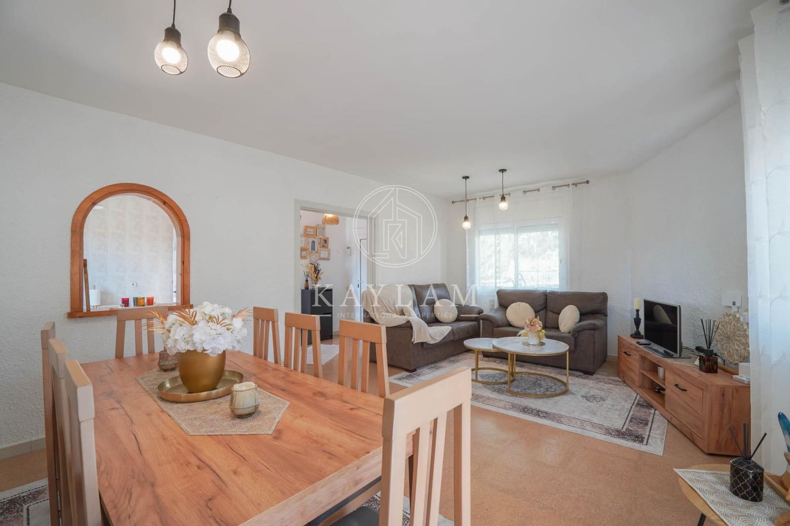 4 bedroom Villa for sale in Vidreres with pool garage - € 395,000 (Ref: 9586511)