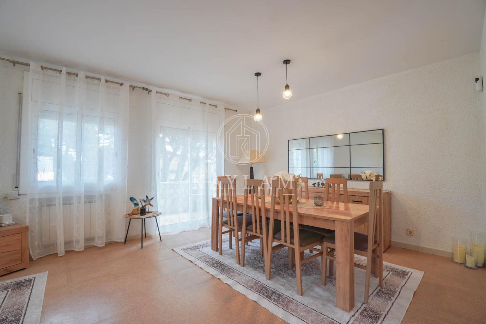 4 bedroom Villa for sale in Vidreres with pool garage - € 395,000 (Ref: 9586511)