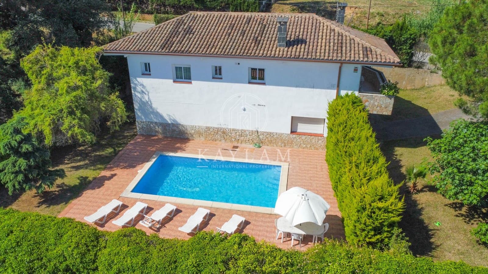 4 soveværelse Villa til salg i Vidreres med swimmingpool garage - € 375.000 (Ref: 9586511)