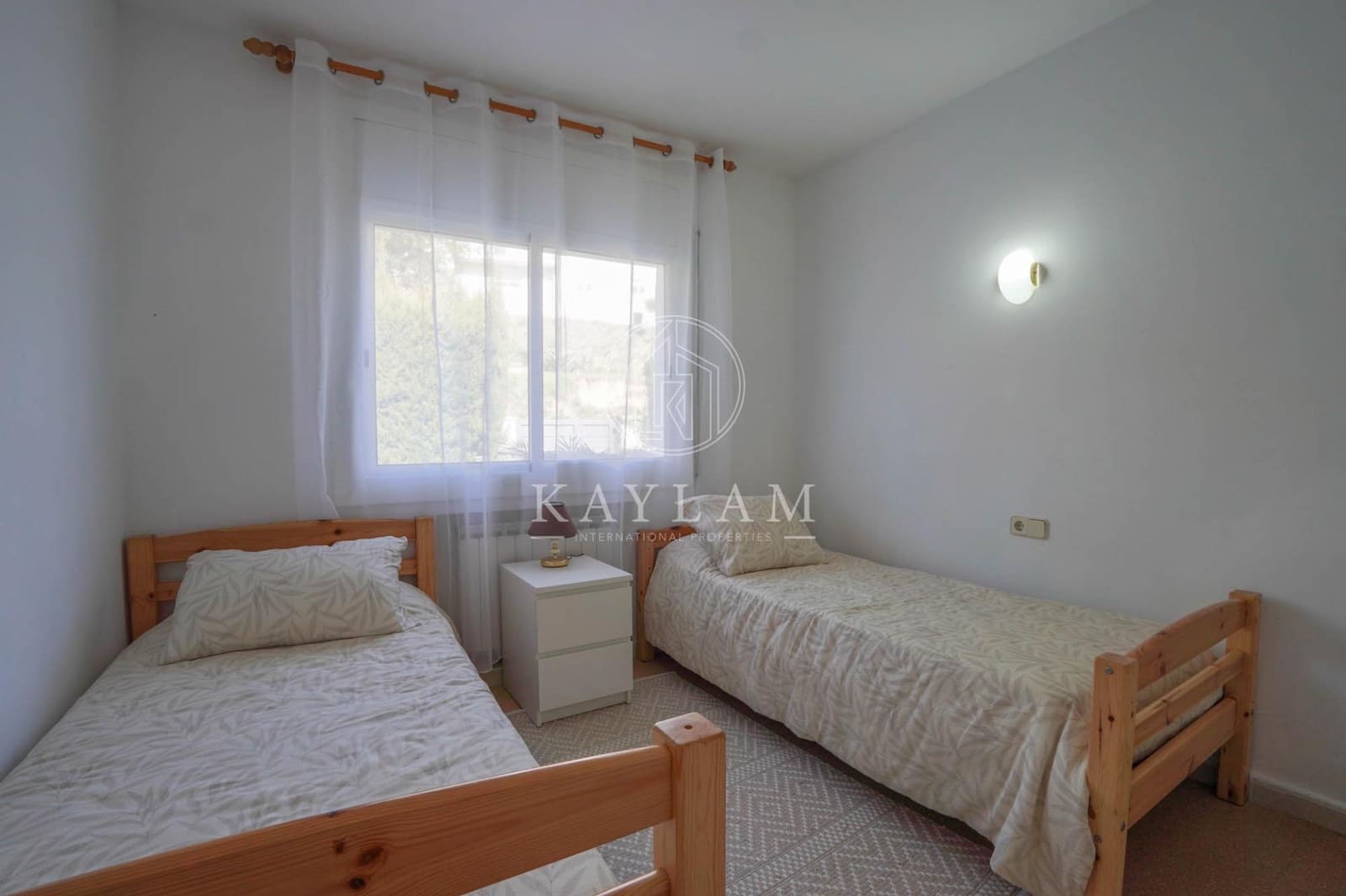 4 soveværelse Villa til salg i Vidreres med swimmingpool garage - € 375.000 (Ref: 9586511)